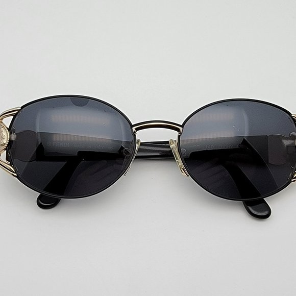 Fendi FS 140 Black Gold Frame Grey Lens Sunglasses w/ Case Italy 52-20-135
